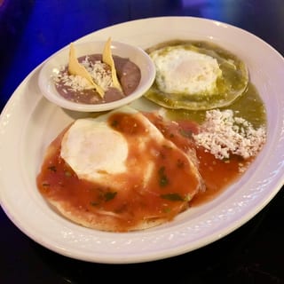 Huevos Divorcados
